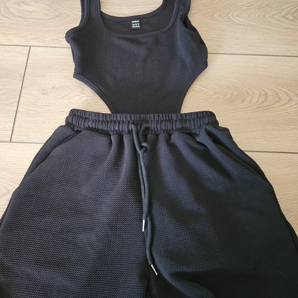 Top - Picture 5 of 9